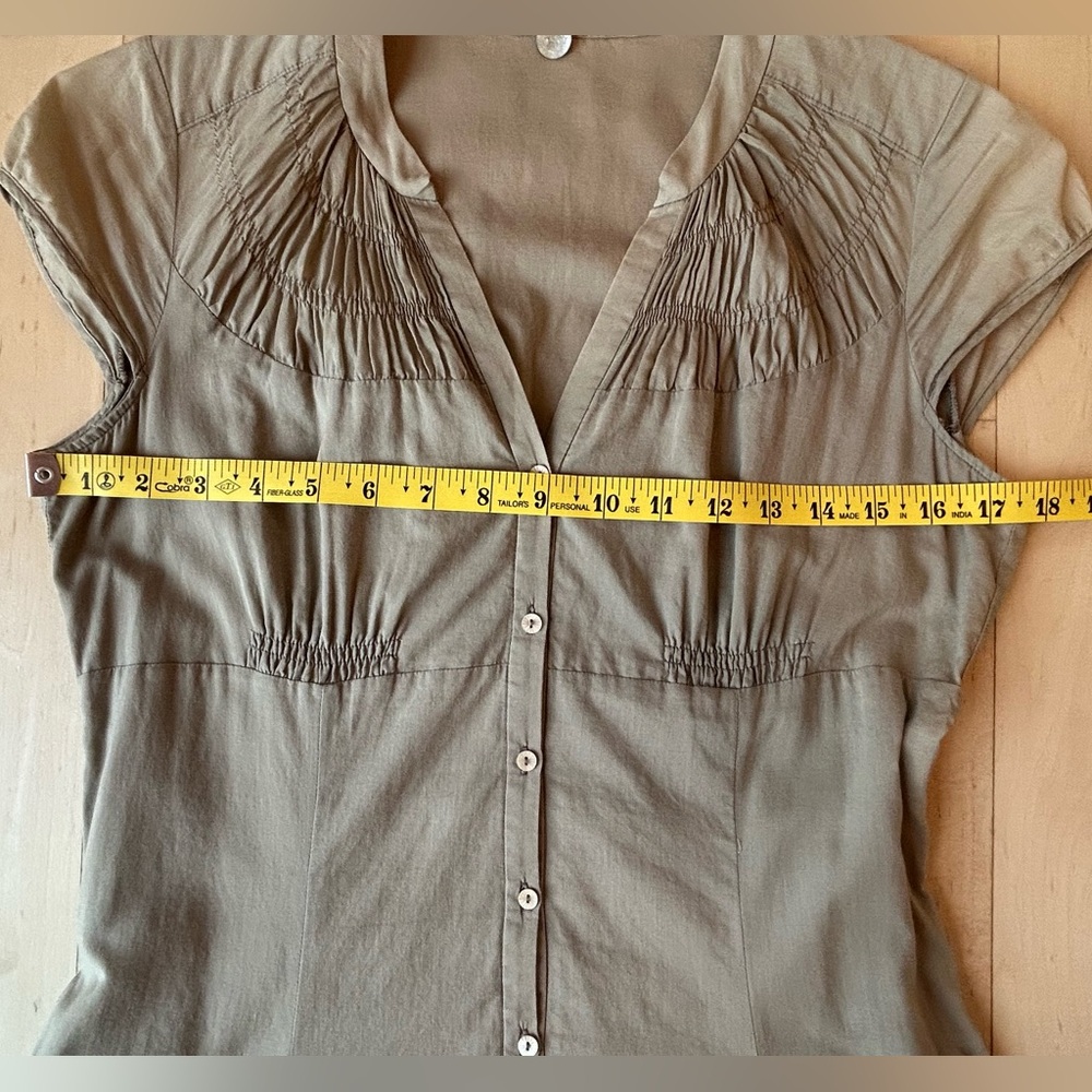 Margaret O’Leary 100% Cotton Button Down Smocked Midi Dress in Beige Size Small - Picture 8 of 16